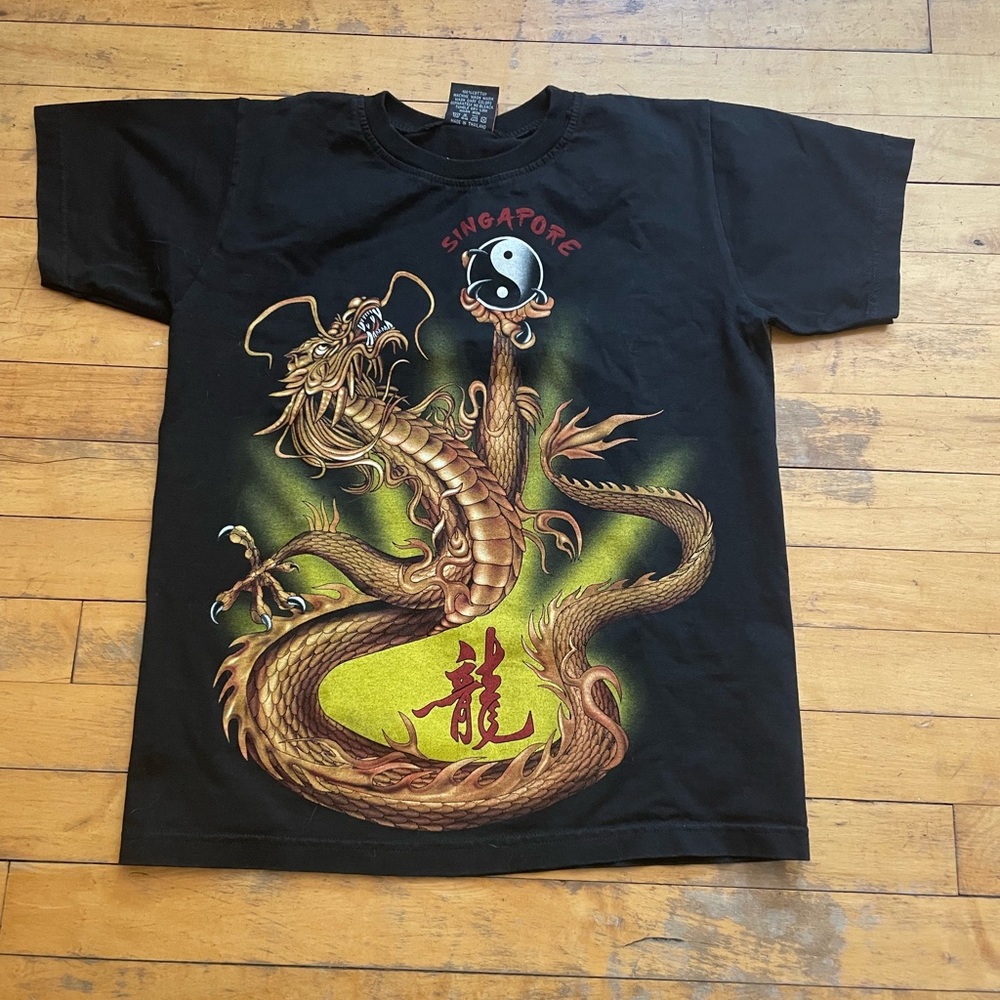 Vintage HOT-ICE Singapore Dragon t shirt